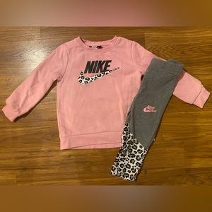 Nike Sweatshirt & Legging Set Toddler Girl